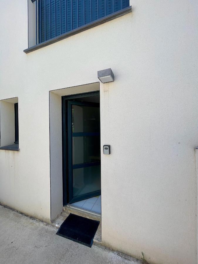 Appart Pop-Art Proche Autoroute, Plages Et Attractions, Wifi - Tv, Deco Stylee, Calme Bessan Exterior photo